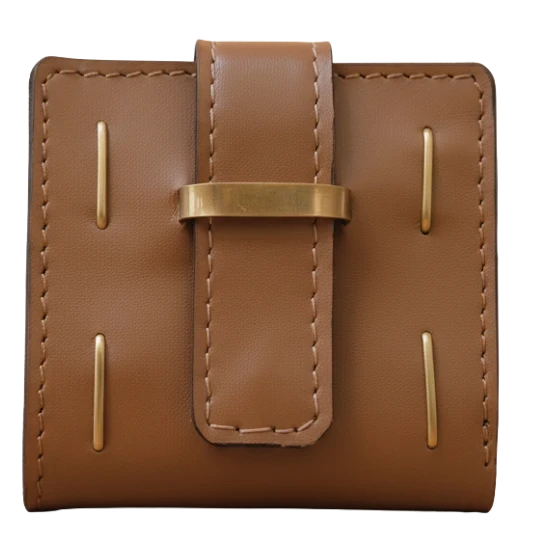 Handbags & Totes logo